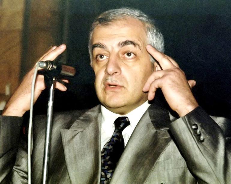 Будучи апологетом «Кровавой свадьбы», первый президент Грузии Звиад Гамсахурдия амнистировал её невесту — террористку Тинатин Петвиашвили