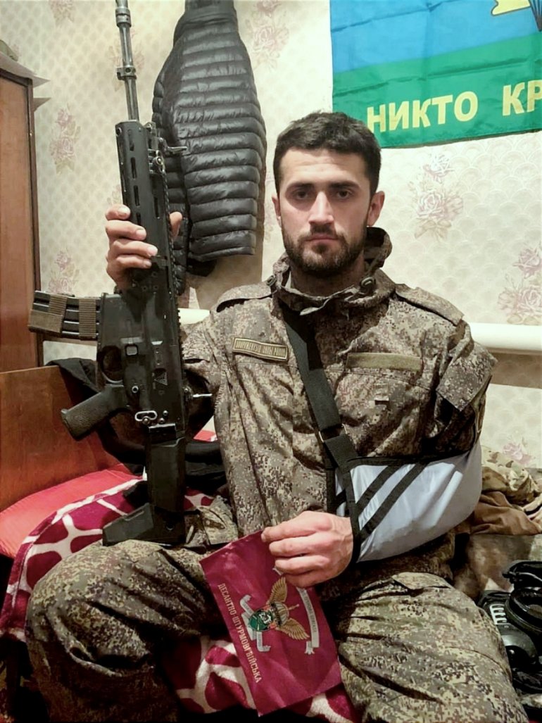 Штурмовик должен быть образованным бойцом, но его «университеты» — свой и чужой опыт — оплачены кровью, потом и грязью войны